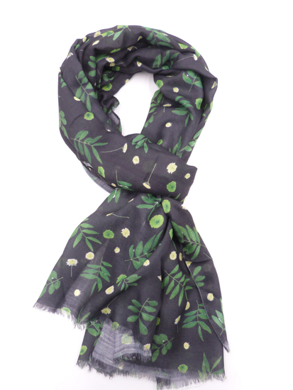 Picture of Leaf Scarf